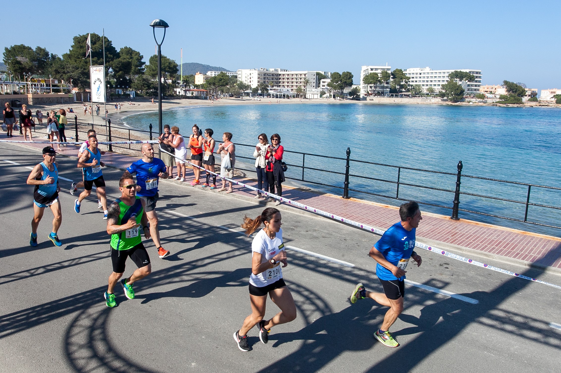 Ibiza Marahton runners